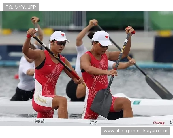 皮划艇世界杯:多次翻船成名场面 皮划艇世界杯:多次翻船成名场面